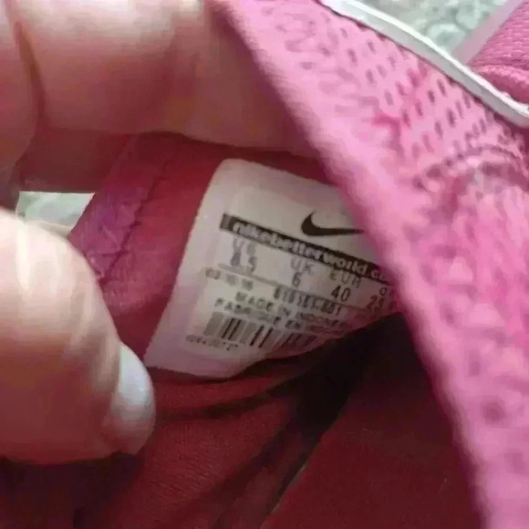 Nike Air Huarache Women's Run Ultra Bourdeux Sneaker 8.5 - Picture 11 of 14